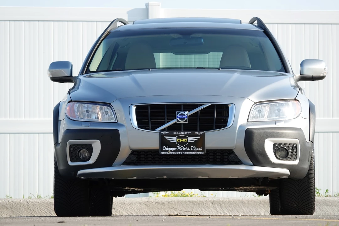 2010 Volvo XC70 3rd Gen - Image 12 of 31