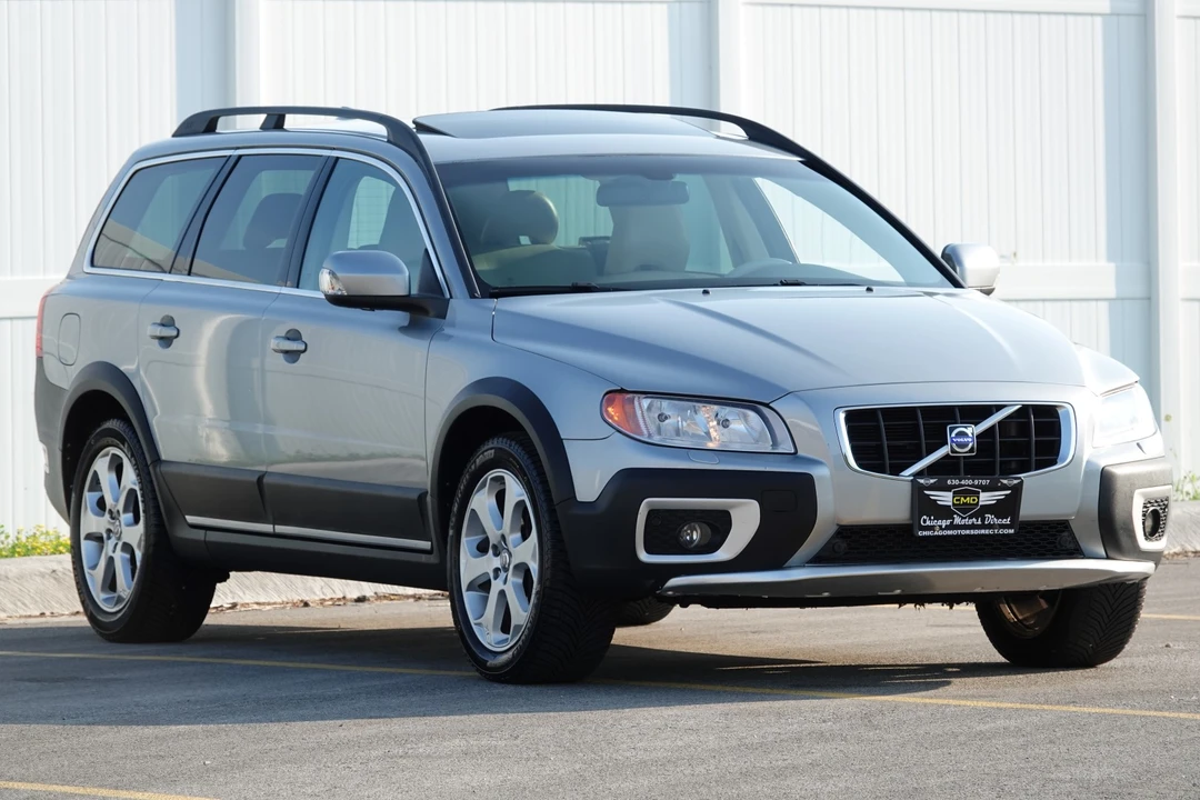 2010 Volvo XC70 3rd Gen - Image 17 of 31