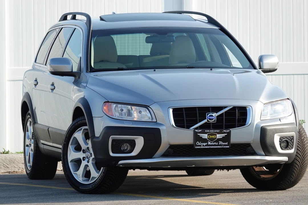 2010 Volvo XC70 3rd Gen - Image 16 of 31