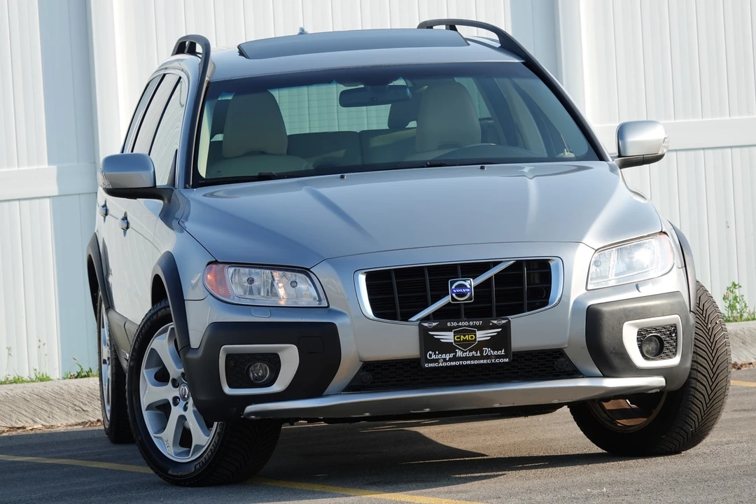 2010 Volvo XC70 3rd Gen - Image 15 of 31