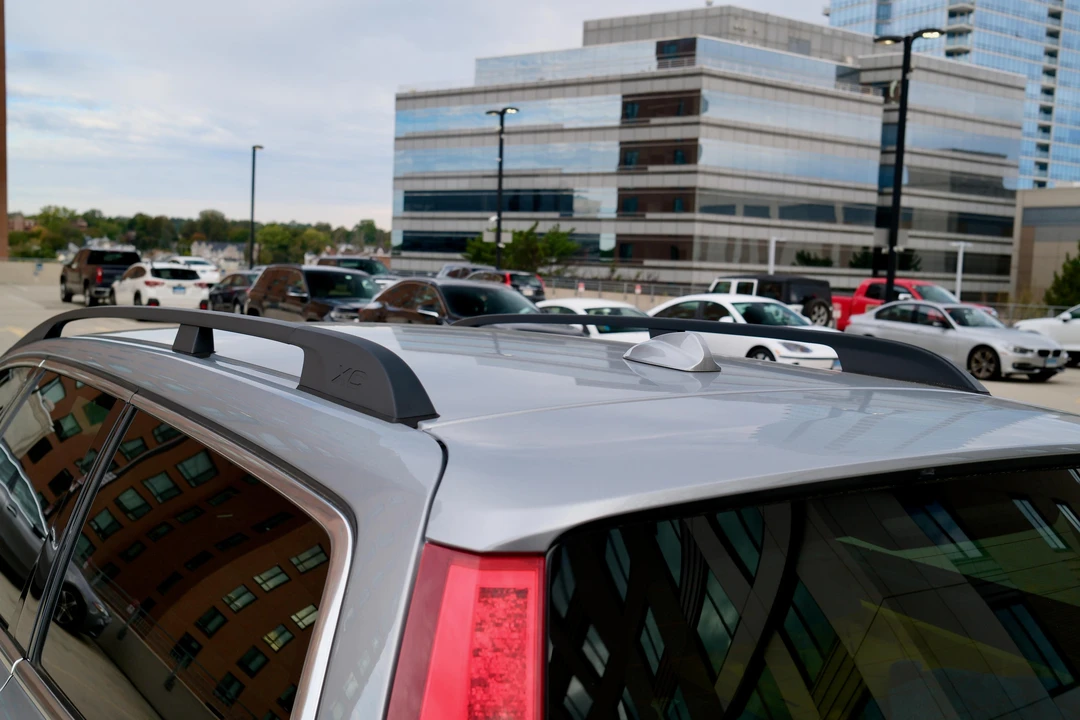 2010 Volvo XC70 3rd Gen - Image 30 of 31