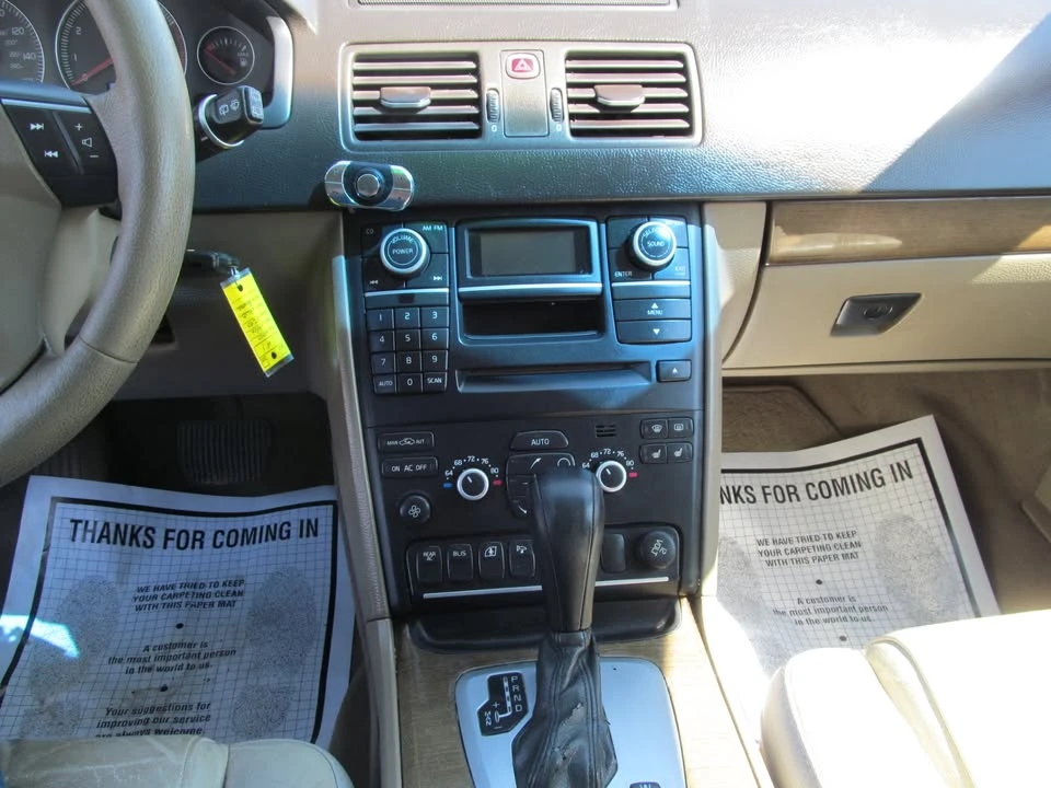 2010 Volvo XC90 1st Gen - Image 11 of 20