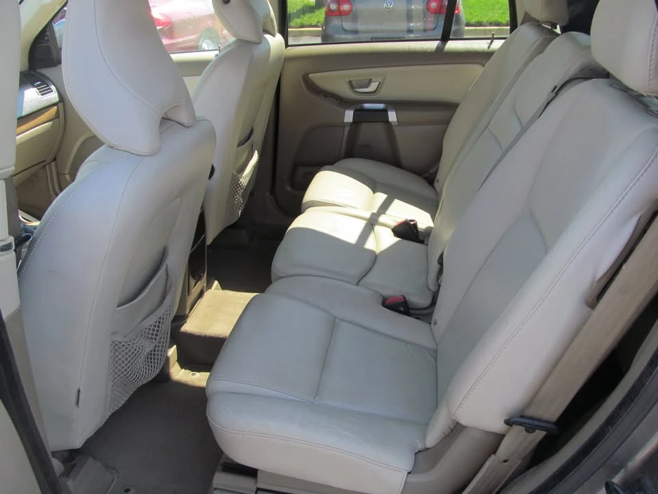 2010 Volvo XC90 1st Gen - Image 16 of 20