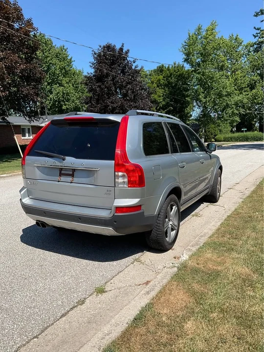 2010 Volvo XC90 1st Gen - Image 2 of 8