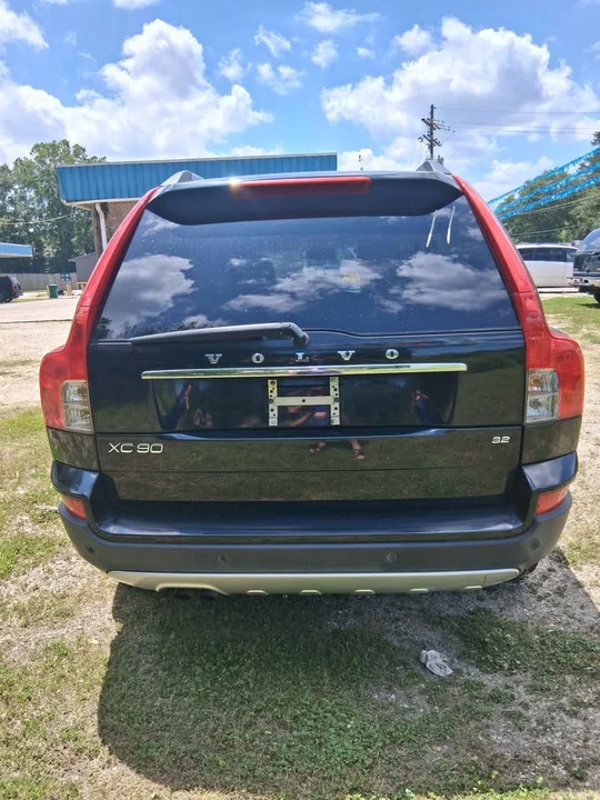 2010 Volvo XC90 1st Gen - Image 2 of 7