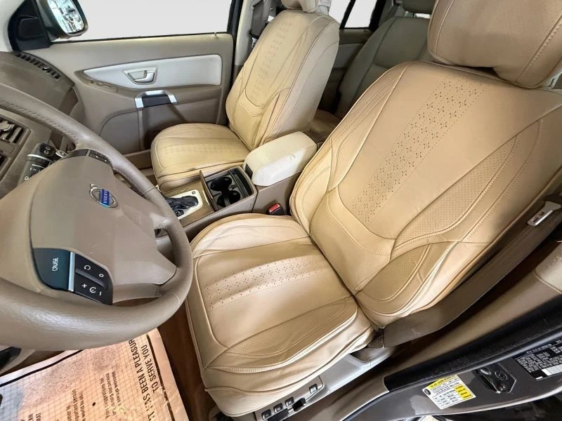 2010 Volvo XC90 1st Gen - Image 11 of 12