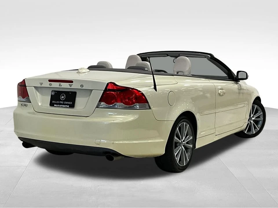 2010 Volvo C70 2nd Gen - Image 7 of 15