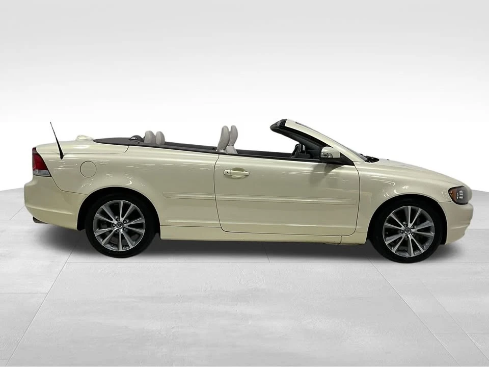 2010 Volvo C70 2nd Gen - Image 4 of 15