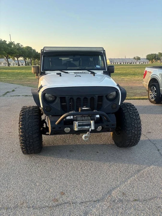 2010 Jeep Wrangler - Image 2 of 6