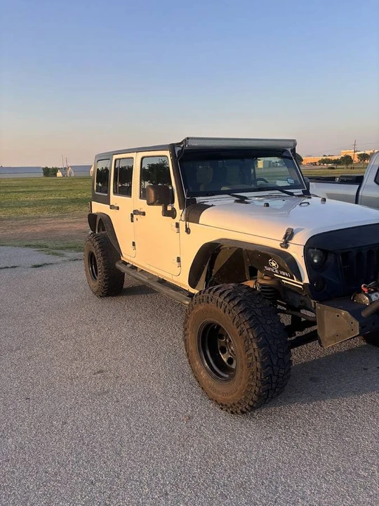 2010 Jeep Wrangler - Image 3 of 6