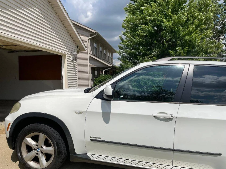 2010 BMW X5 - Image 7 of 11