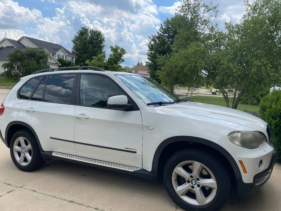 2010 BMW X5 - Image 10 of 11