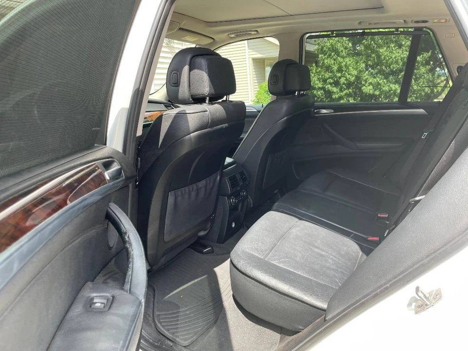 2010 BMW X5 - Image 4 of 11