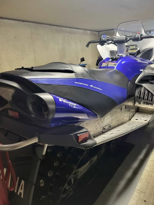 2010 Yamaha - Image 8 of 9