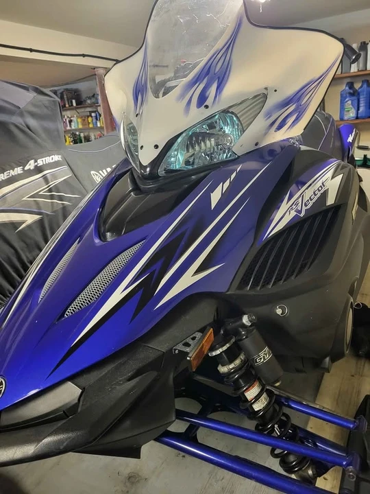 2010 Yamaha - Image 6 of 9