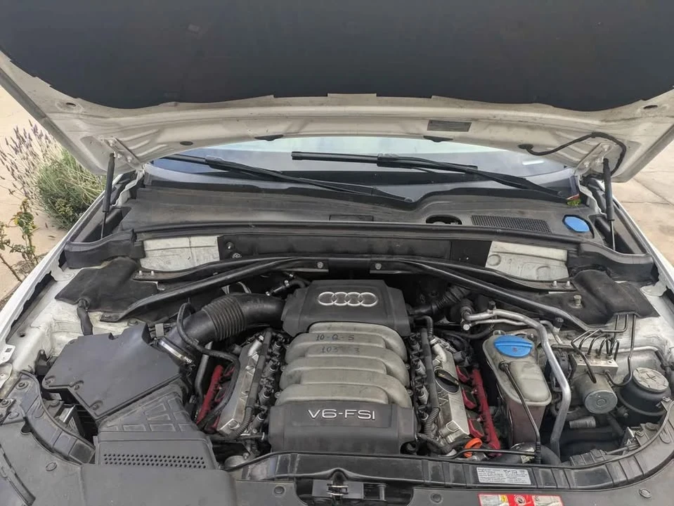 2010 Audi 8R Q5 - Image 10 of 10
