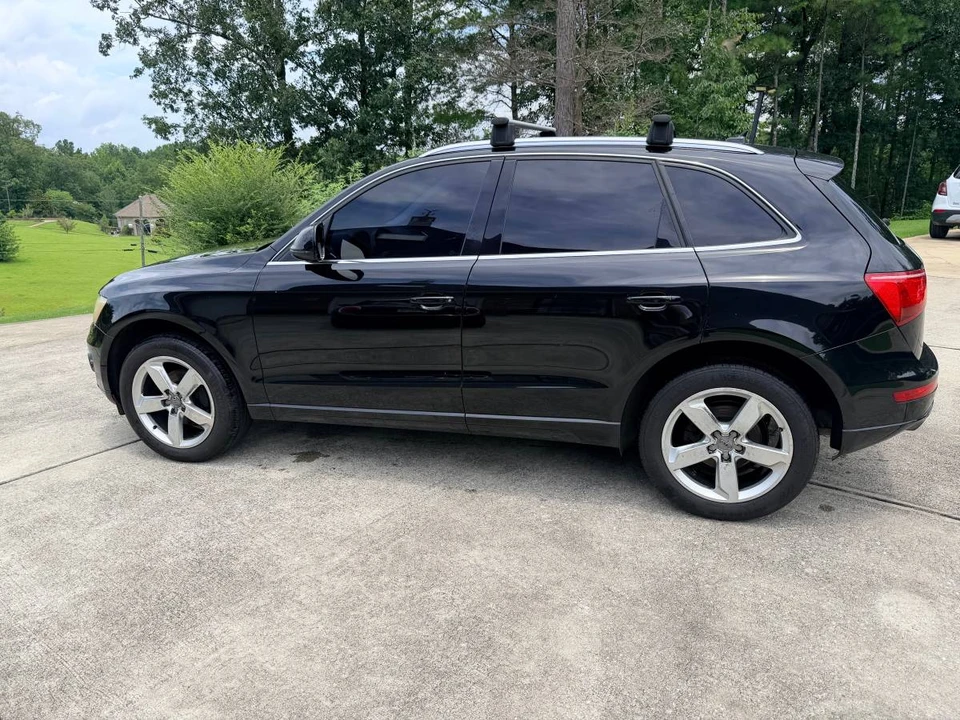 2010 Audi 8R Q5 - Image 2 of 16