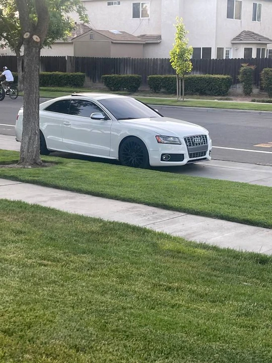 2010 Audi B8 S5 - Image 2 of 4