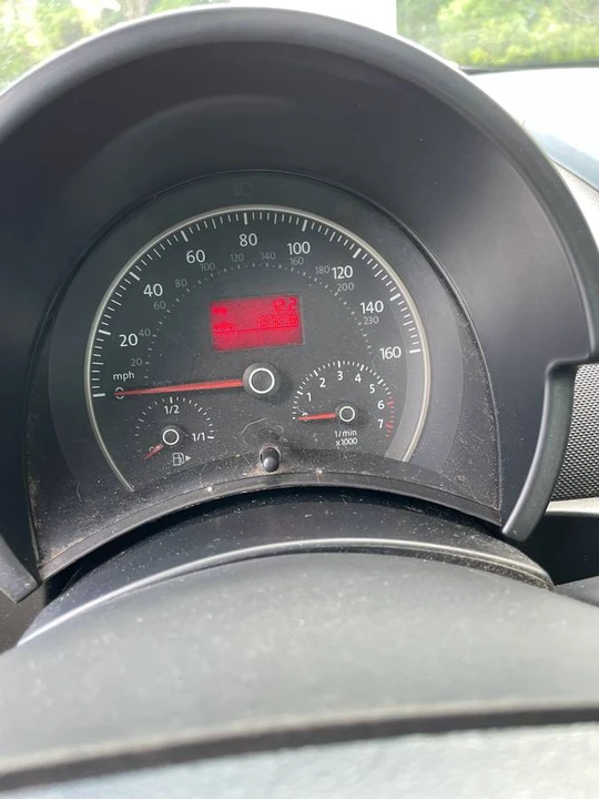 2010 Volkswagen New Beetle - Image 9 of 9