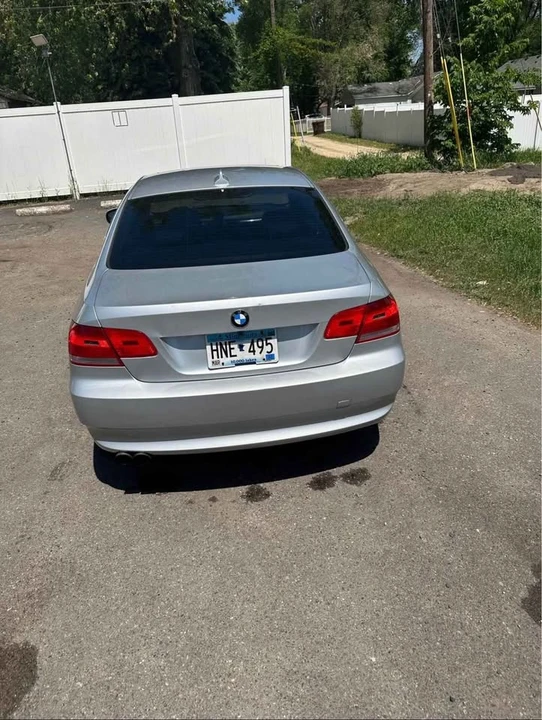 2010 BMW E90 3 Series Sedan - Image 6 of 8