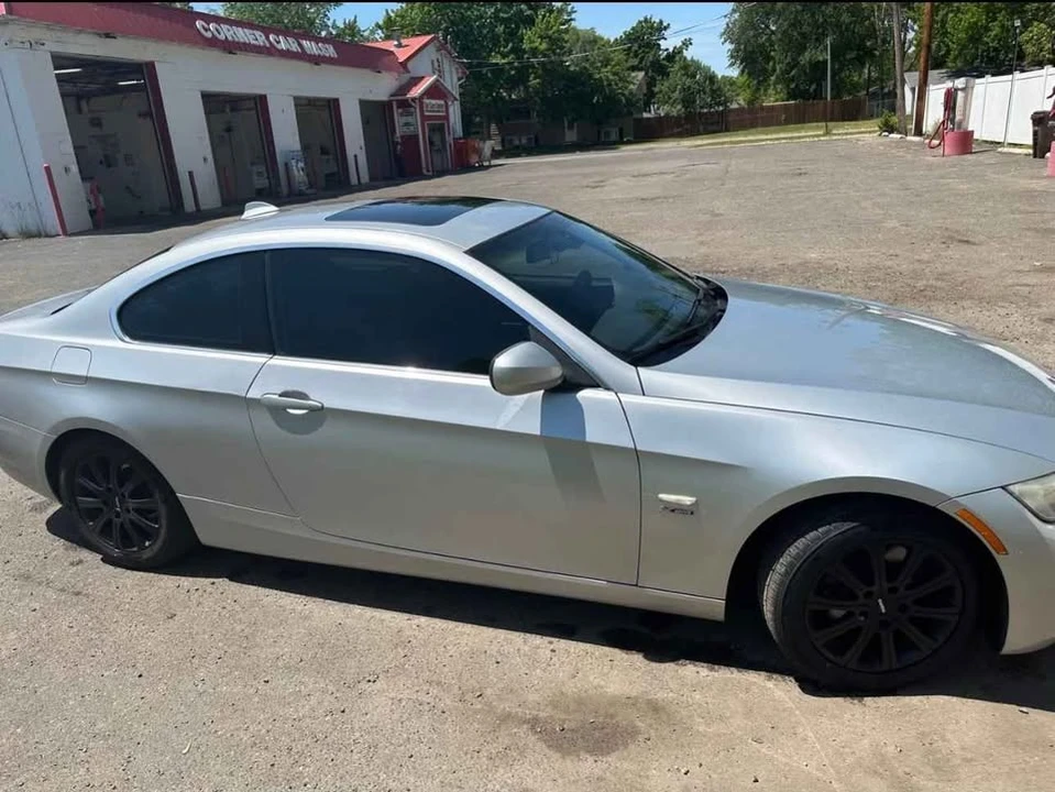 2010 BMW E90 3 Series Sedan - Image 2 of 8