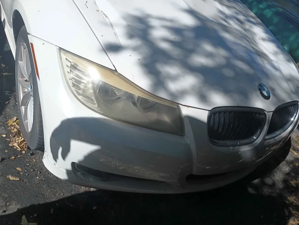 2010 BMW E90 3 Series Sedan - Image 4 of 4