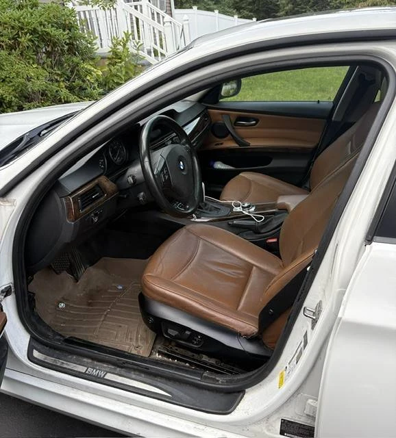 2010 BMW E90 3 Series Sedan - Image 3 of 6