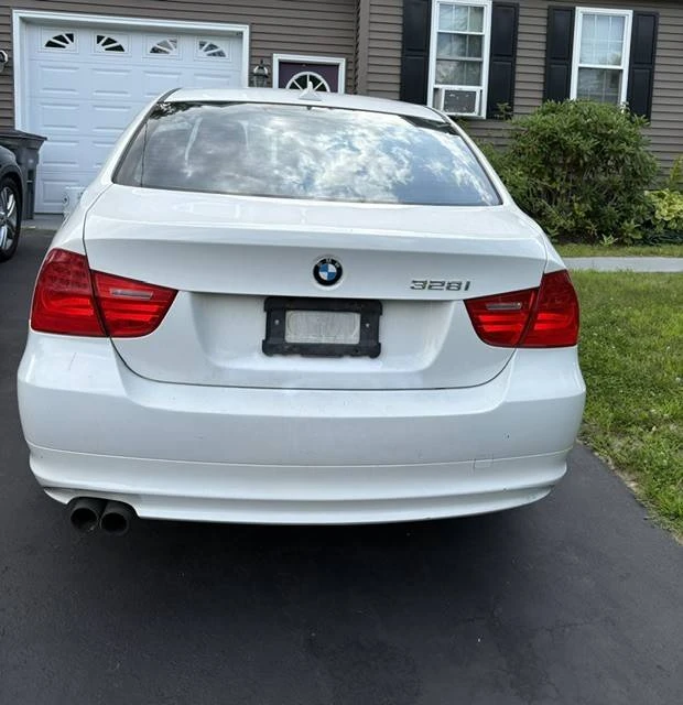 2010 BMW E90 3 Series Sedan - Image 6 of 6