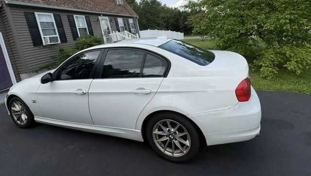 2010 BMW E90 3 Series Sedan - Image 5 of 6
