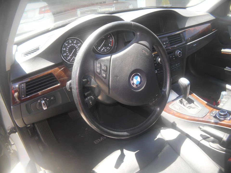 2010 BMW M5 - Image 9 of 16