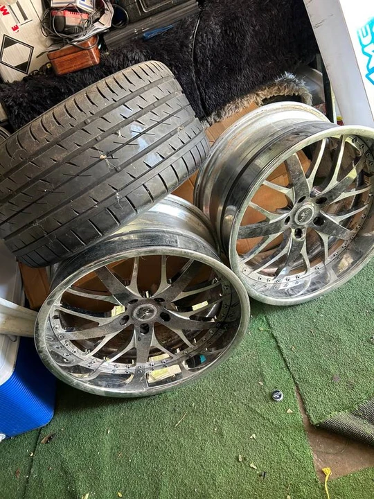 2010 BMW E63/E64 645Ci & 650i - Image 17 of 23