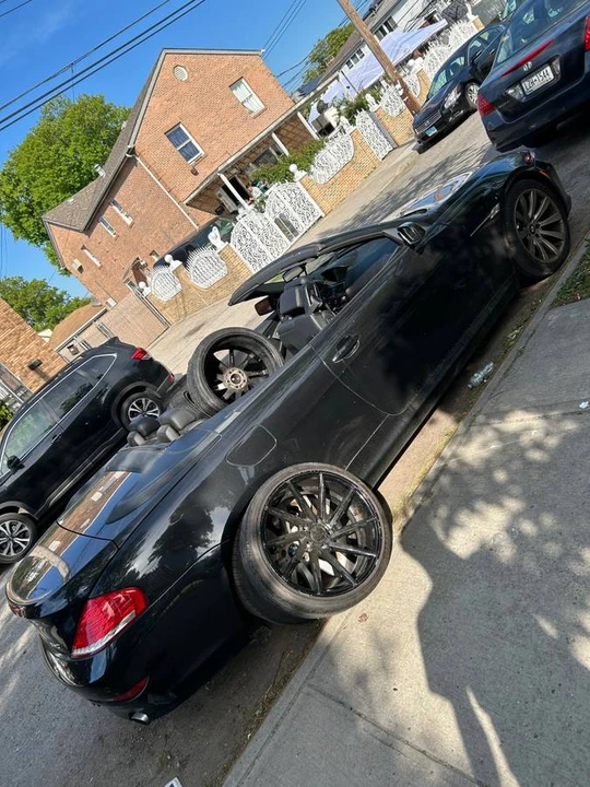 2010 BMW E63/E64 645Ci & 650i - Image 6 of 23