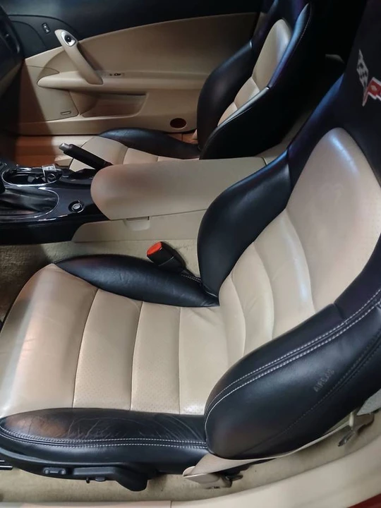 2010 Chevrolet Corvette C6 - Image 7 of 13