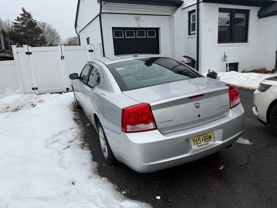 2010 Dodge Charger 6th Gen - Image 3 of 4