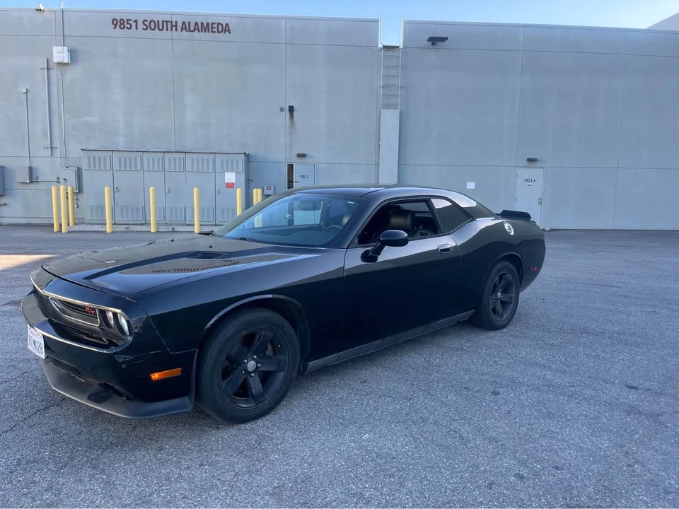 2010 Dodge Challenger 3rd Gen - Image 2 of 6