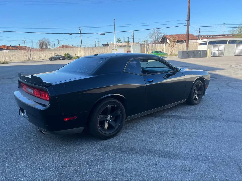 2010 Dodge Challenger 3rd Gen - Image 3 of 6