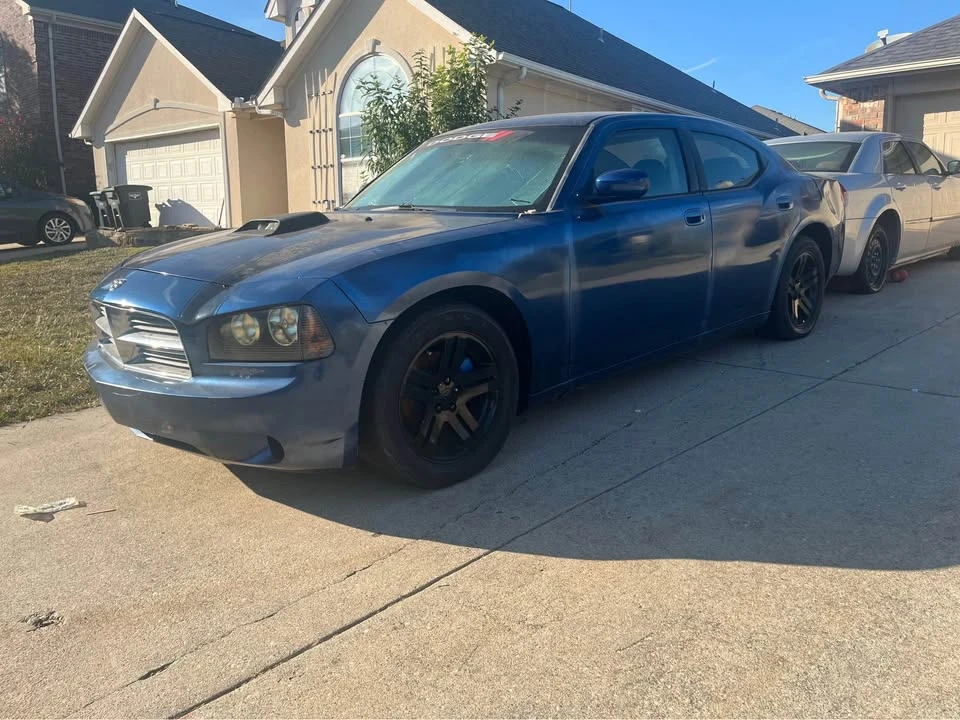 2010 Dodge Charger 6th Gen - Image 3 of 7