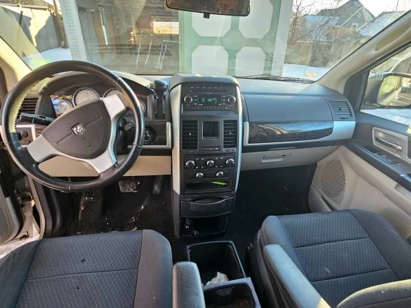 2010 Dodge Caravan - Image 11 of 11