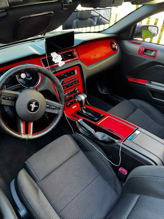 2010 Ford S197 Mustang - Image 5 of 8