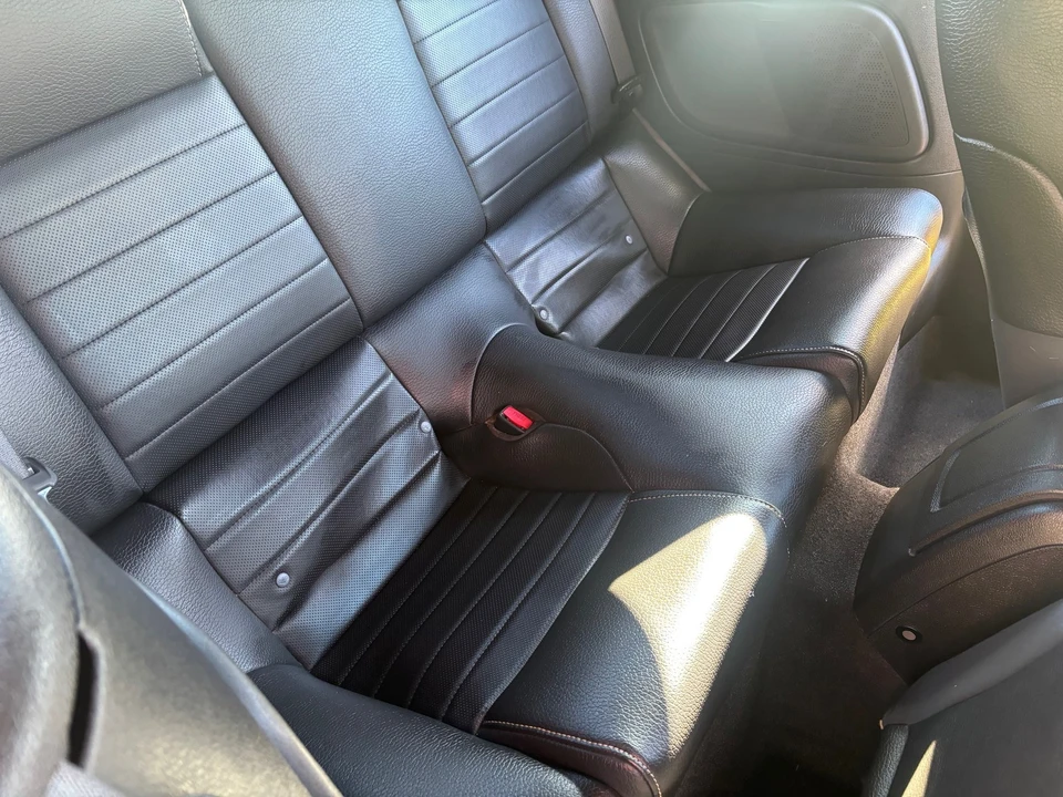 2010 Ford S197 Mustang - Image 16 of 21
