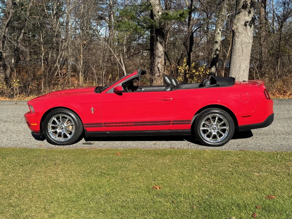2010 Ford S197 Mustang - Image 7 of 21