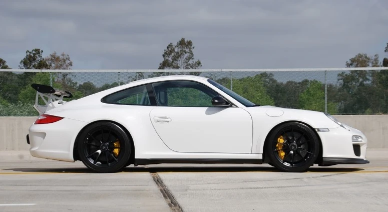 2010 Porsche 997 GT3 RS - Image 2 of 5