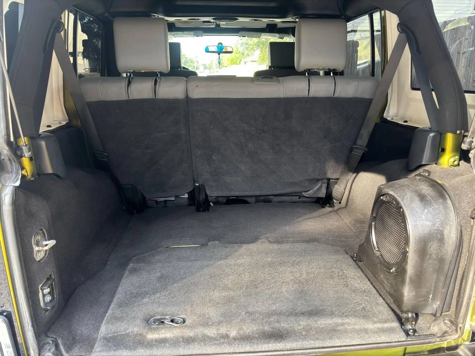 2010 Jeep JK Wrangler - Image 15 of 17