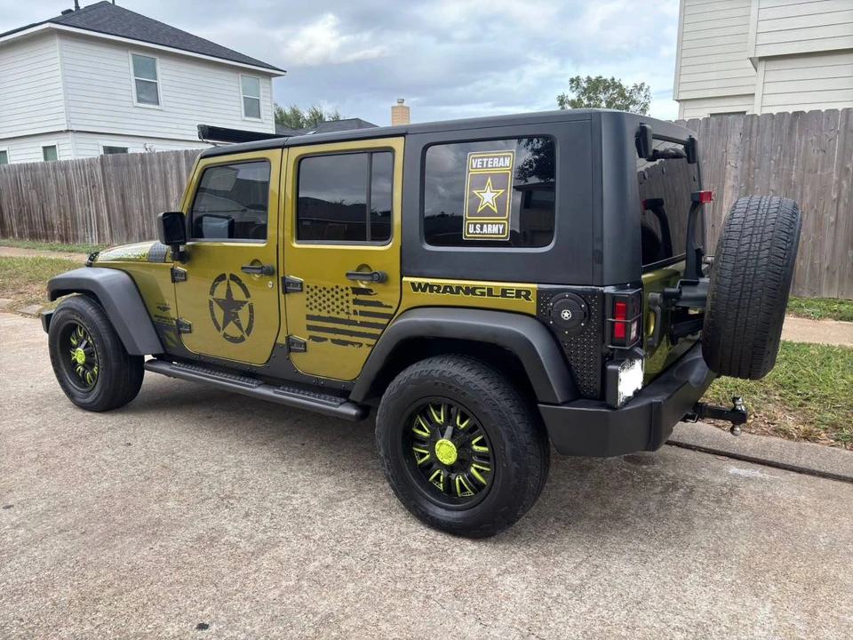 2010 Jeep JK Wrangler - Image 2 of 17