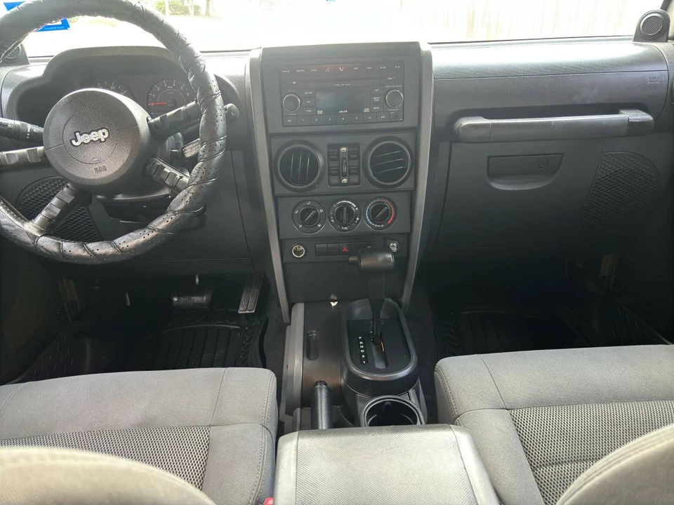 2010 Jeep JK Wrangler - Image 11 of 17