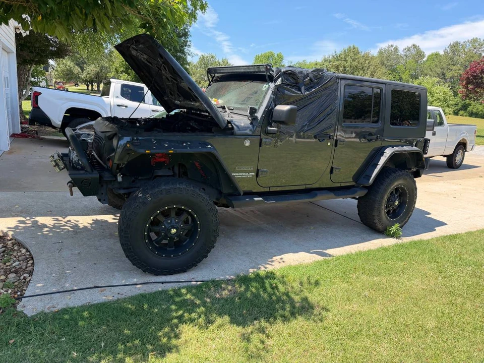 2010 Jeep JK Wrangler - Image 6 of 6