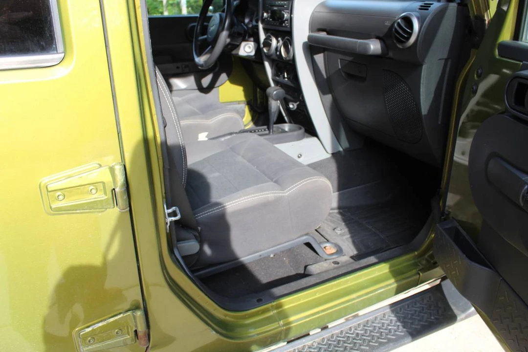 2010 Jeep JK Wrangler - Image 15 of 15