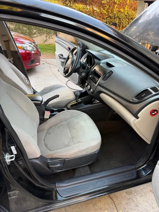 2010 Kia Forte - Image 7 of 10