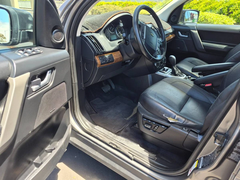 2010 Land Rover Freelander - Image 15 of 15
