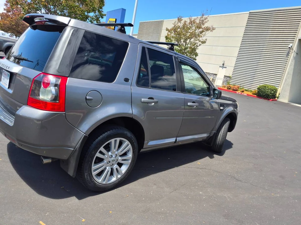 2010 Land Rover Freelander - Image 6 of 15